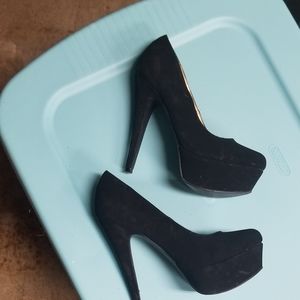Super cute ladies Charlotte Russe  heels